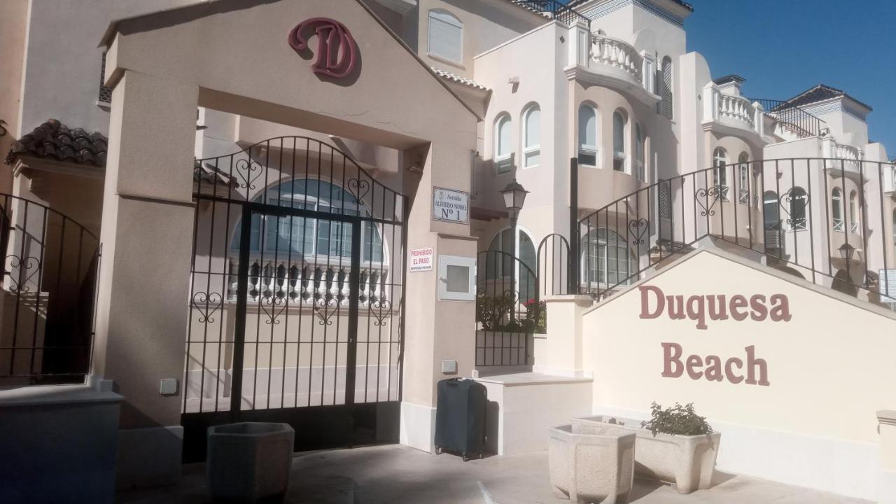 Duquesa Beach Torrevieja Bagian luar foto